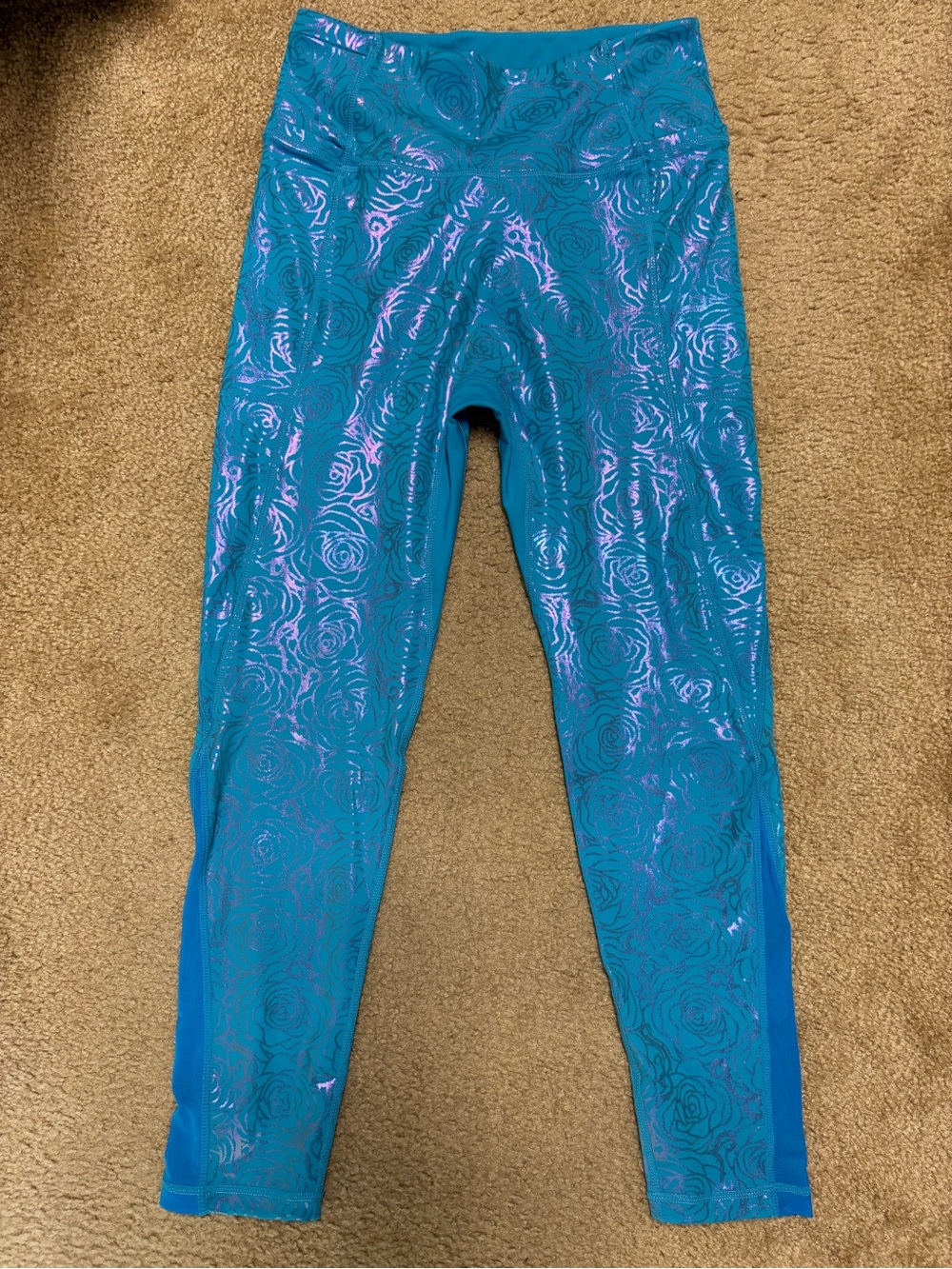 NWOT Crowned Athletics leggings